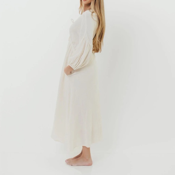 Hunter 100% Cotton Gauze Midi Dress in Soy - Bump Friendly - Picture 2 of 3